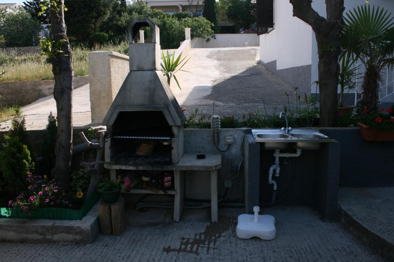 Apartment Stara Novalja 6301B Luaran gambar