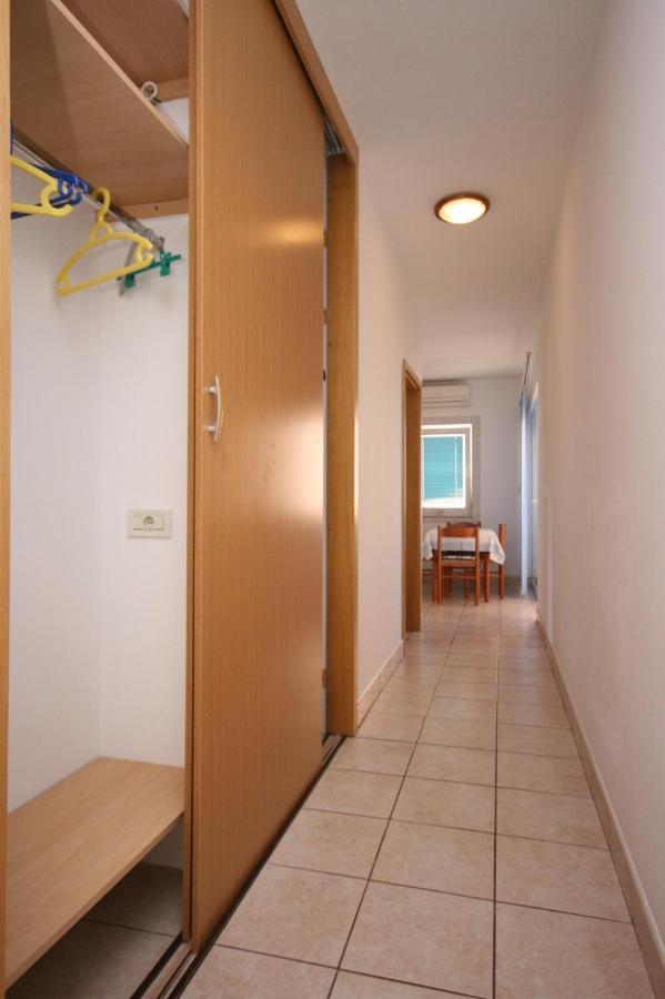 Apartment Stara Novalja 6301B Luaran gambar